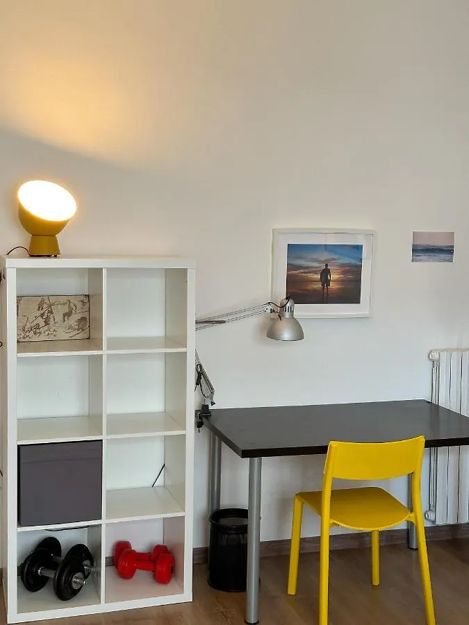 Urban Oasis Farini - Comodo Appartamento In Centro Milan 0*,  Italy